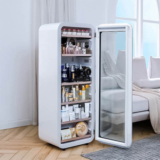 Холодильник для косметики и напитков MEYVEL MD105-White